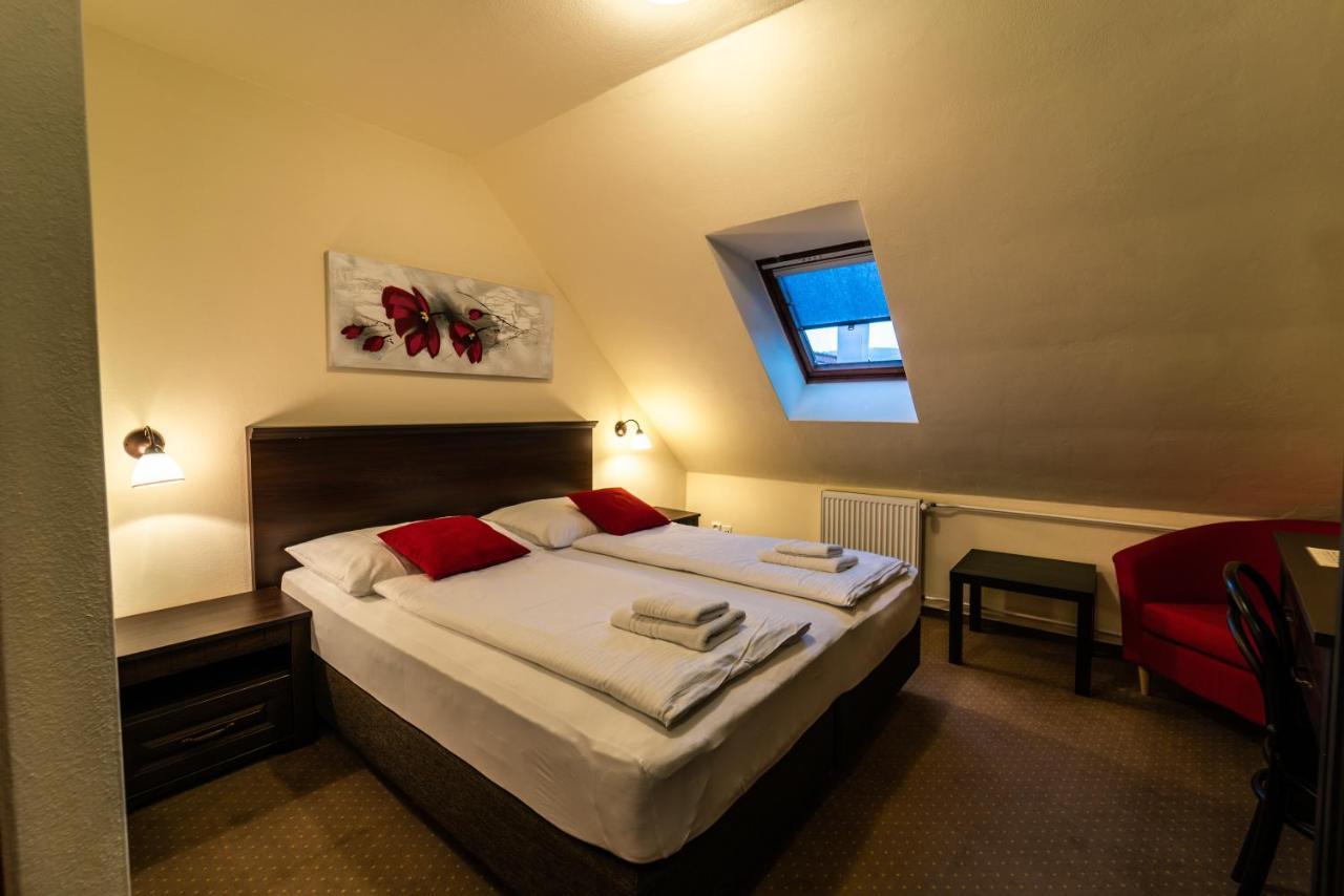 Hotel Koruna Прахатице Екстериор снимка