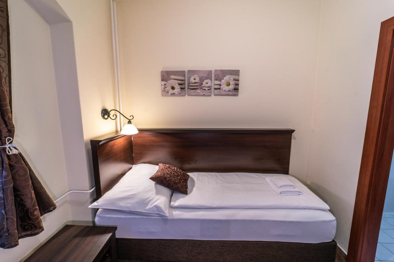 Hotel Koruna Прахатице Екстериор снимка