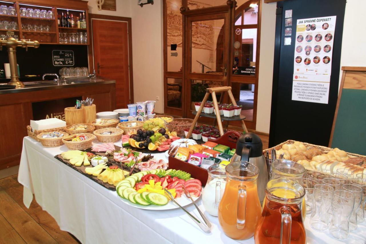 Hotel Koruna Прахатице Екстериор снимка