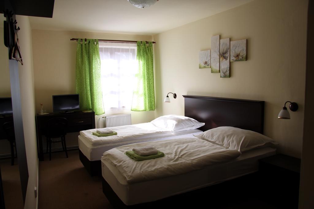 Hotel Koruna Прахатице Екстериор снимка