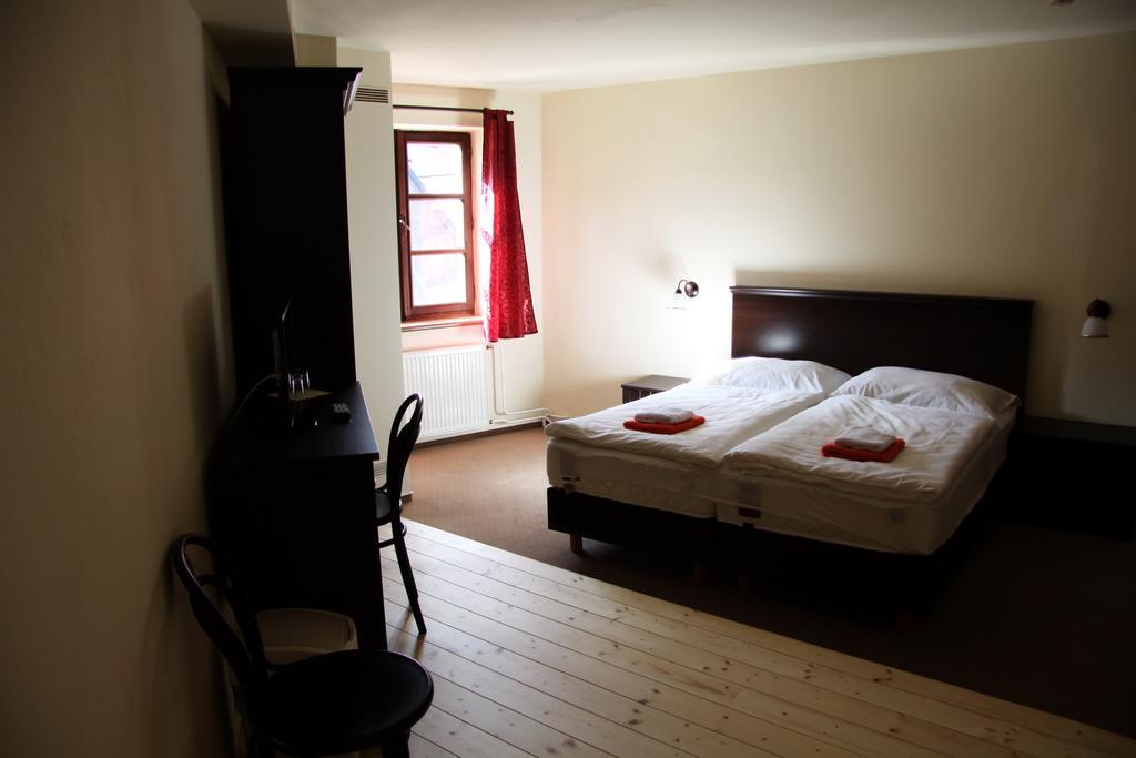 Hotel Koruna Прахатице Екстериор снимка