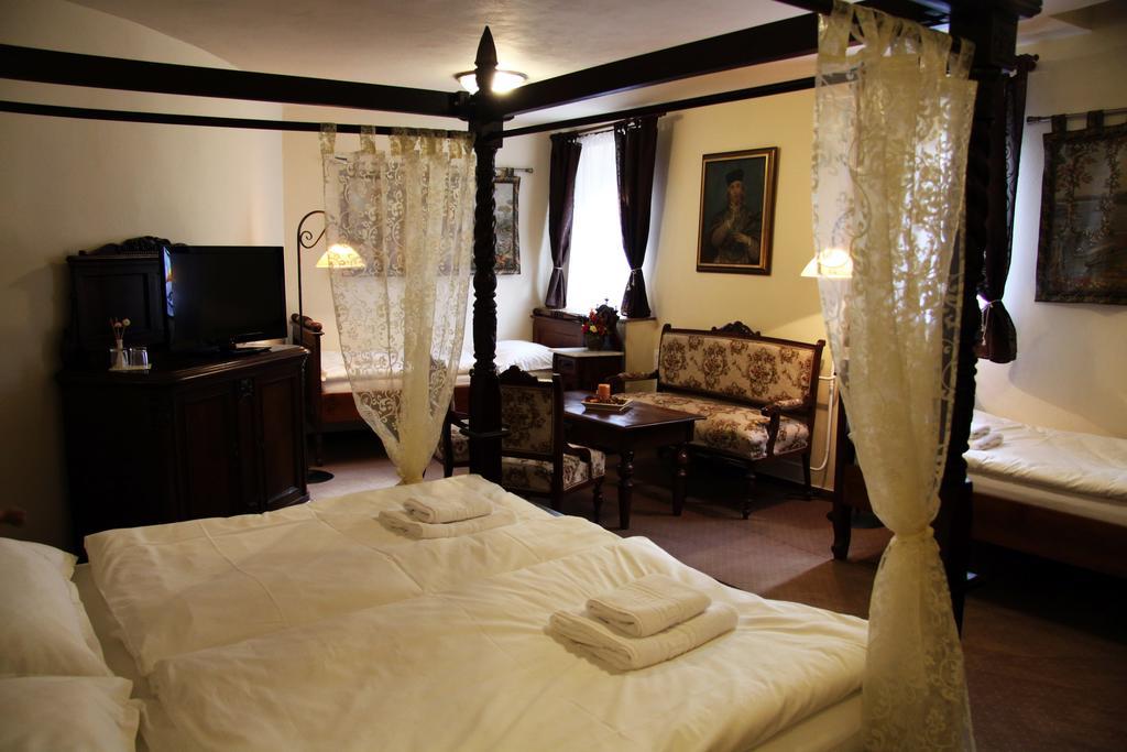 Hotel Koruna Прахатице Екстериор снимка