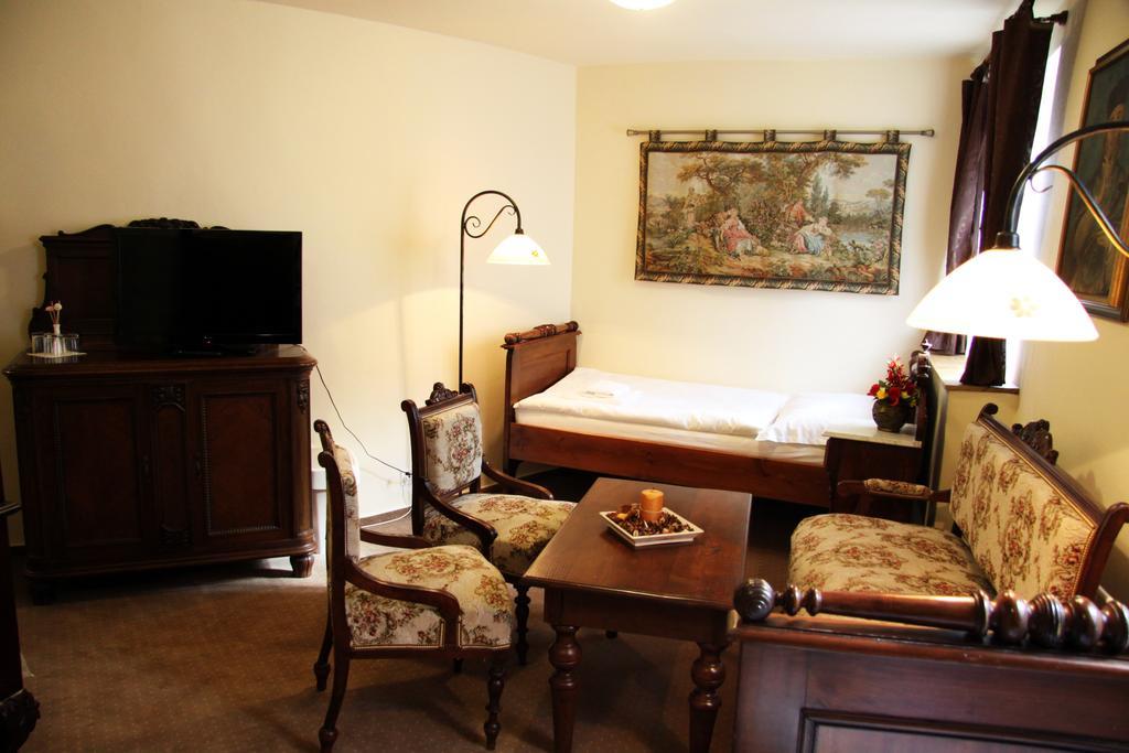 Hotel Koruna Прахатице Екстериор снимка